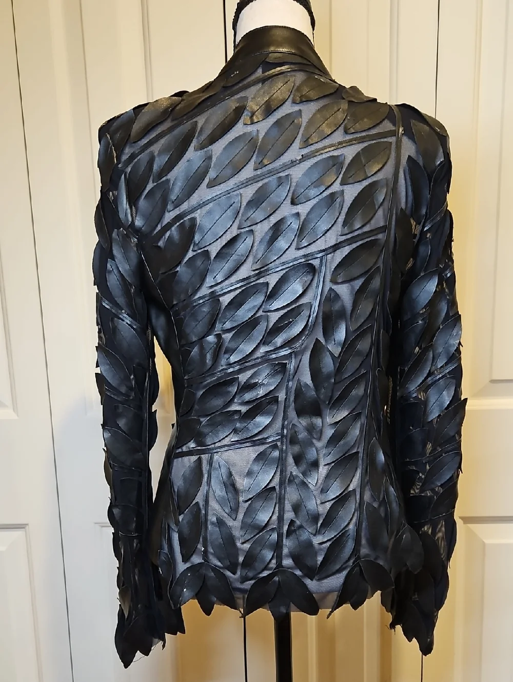 Frank Lyman Black Leaf-Pattern Faux Leather Zip Jacket Women 6 - Picture 8 of 13
